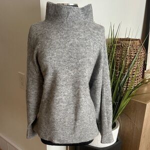 Banana Republic Cozy Gray Turtleneck Sweater Alpaca Blend - Size XL